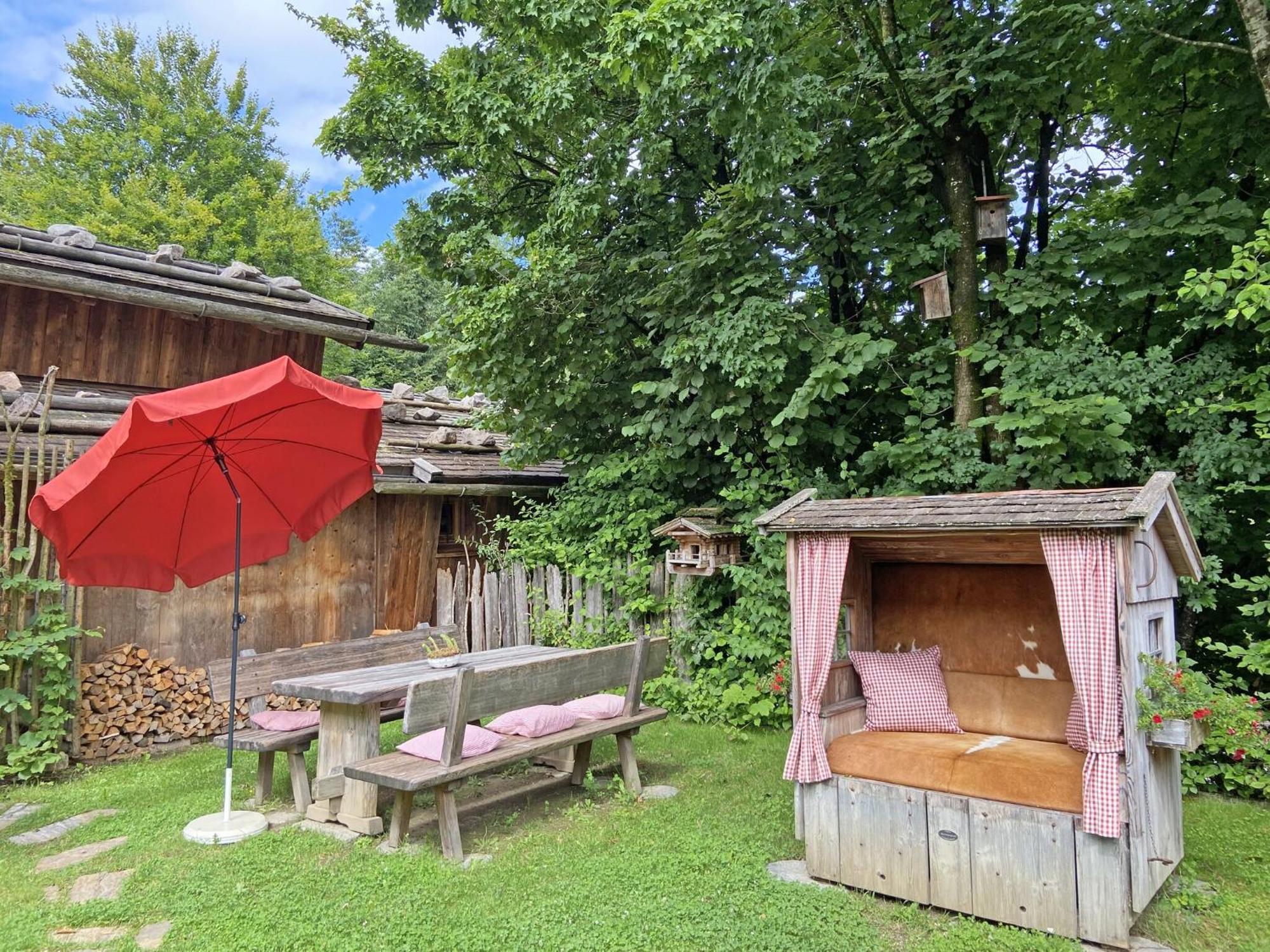 Eco Friendly Chalet Near The Lake In Asten 티트모닝 외부 사진